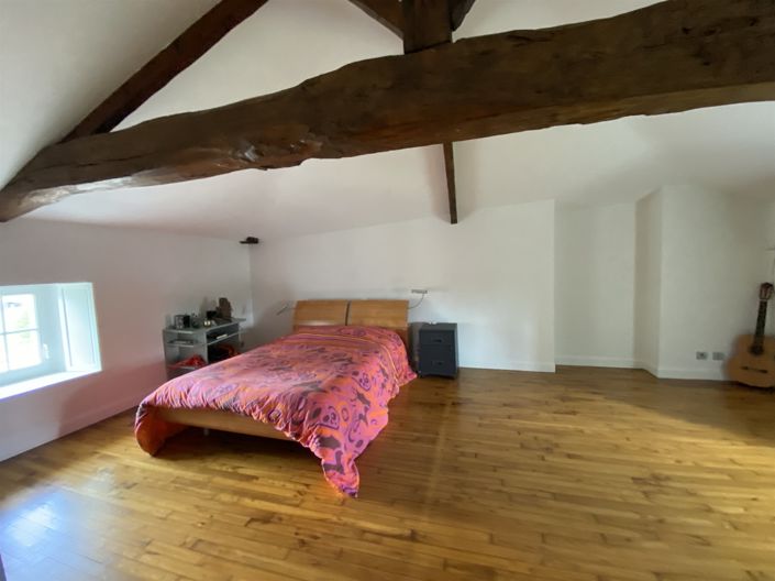 Image No.10-5 Bed House for sale