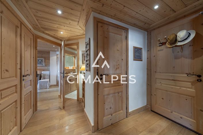 Image No.14-5 Bed Apartment for sale