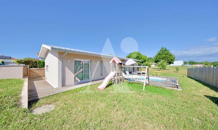 Image No.18-3 Bed House for sale
