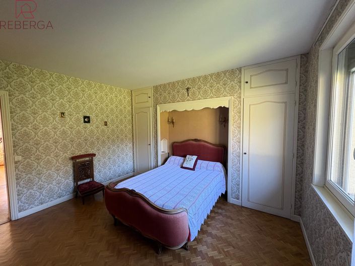 Image No.12-3 Bed House for sale