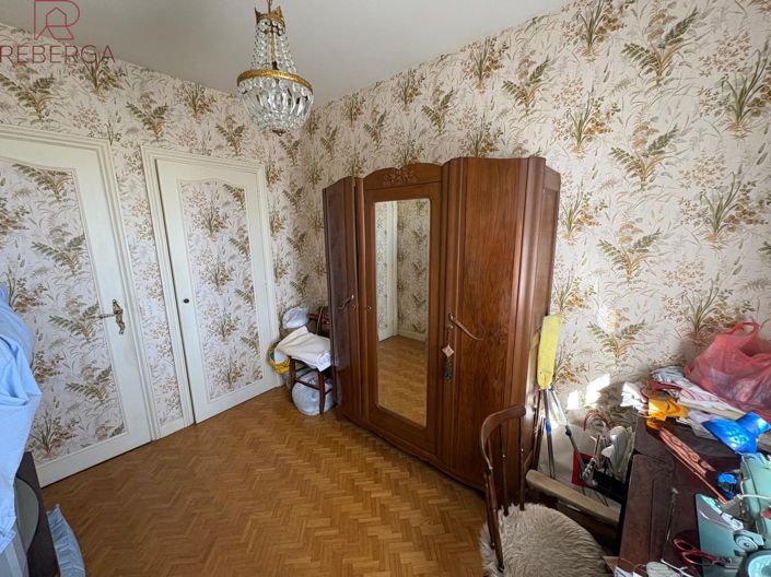 Image No.17-3 Bed House for sale