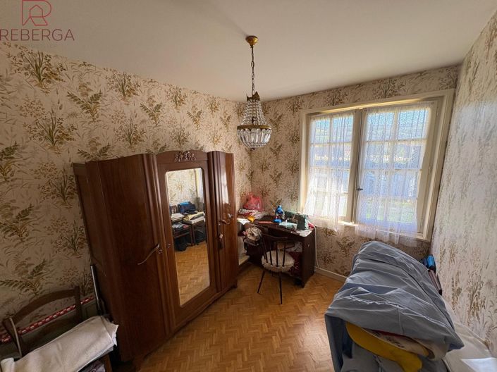 Image No.18-3 Bed House for sale