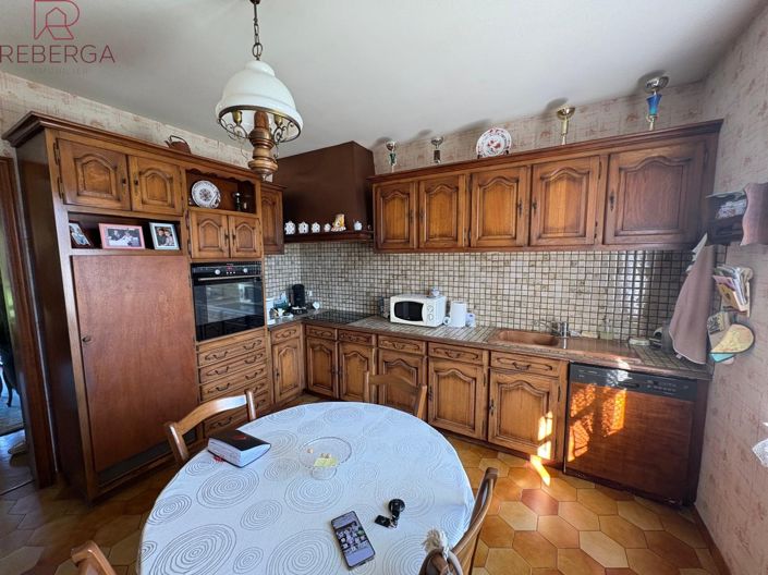 Image No.7-3 Bed House for sale