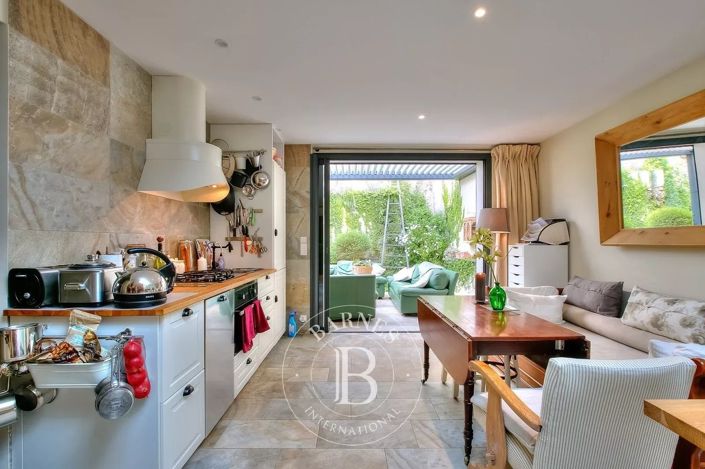 Image No.13-4 Bed Apartment for sale