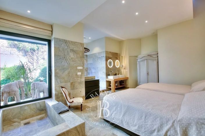 Image No.3-4 Bed Apartment for sale