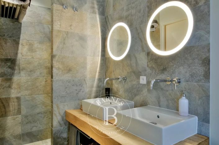 Image No.8-4 Bed Apartment for sale