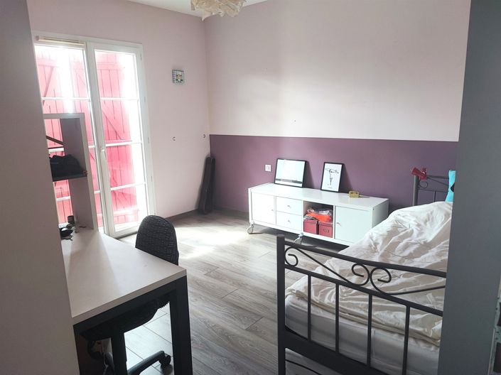 Image No.23-4 Bed House for sale