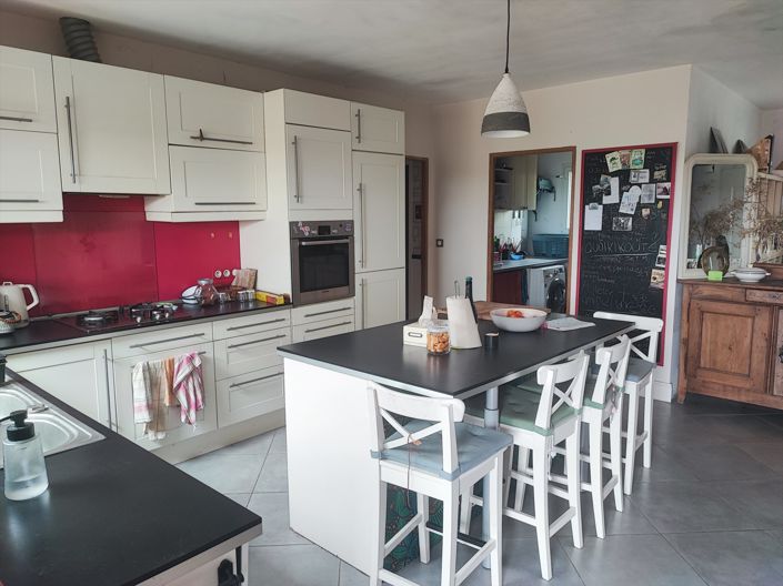 Image No.28-4 Bed House for sale