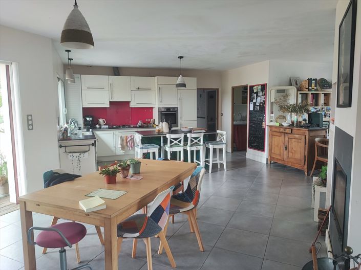Image No.34-4 Bed House for sale