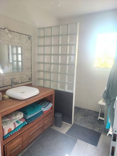 Image No.40-4 Bed House for sale