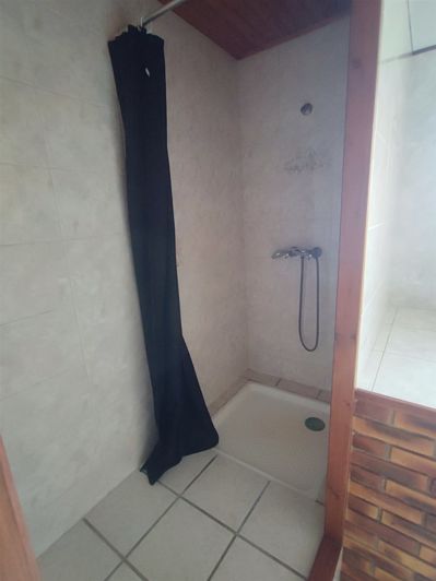 Image No.21-5 Bed House for sale