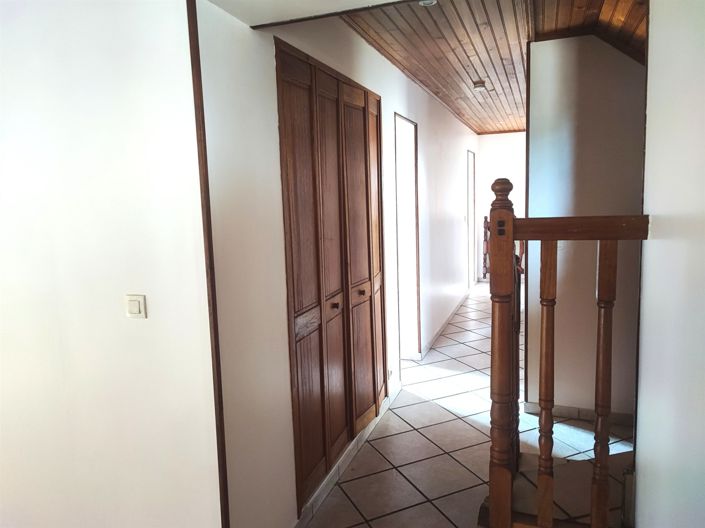 Image No.24-5 Bed House for sale