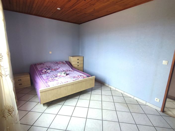 Image No.26-5 Bed House for sale