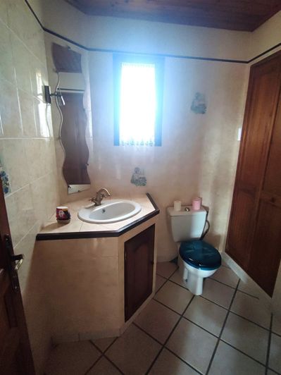 Image No.29-5 Bed House for sale