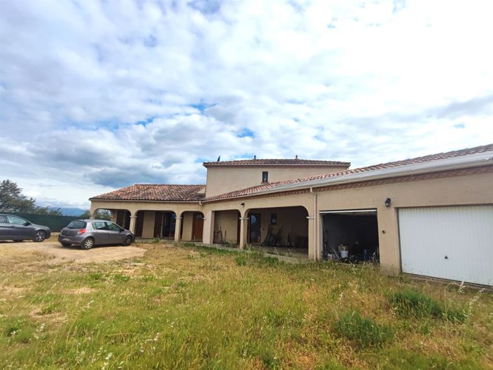Image No.30-5 Bed House for sale
