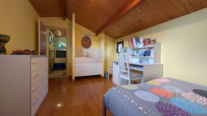 Image No.13-3 Bed House for sale