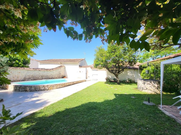 Image No.2-4 Bed House for sale