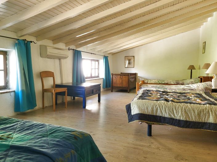 Image No.9-4 Bed House for sale