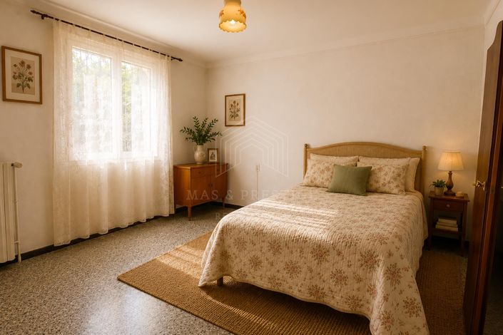 Image No.9-5 Bed House for sale