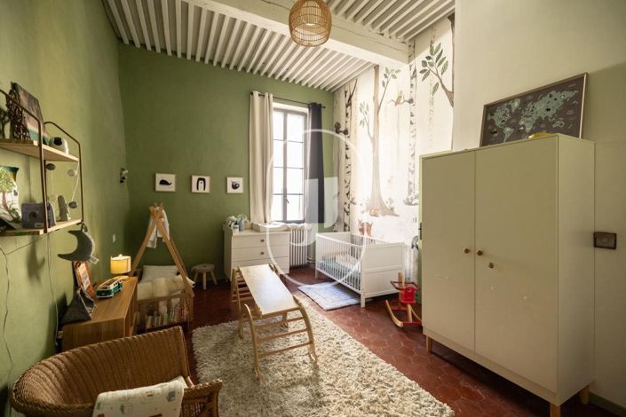 Image No.15-5 Bed House for sale