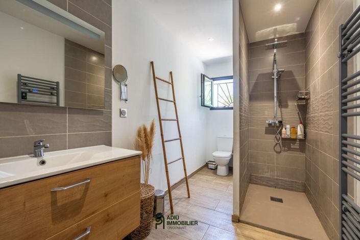 Image No.6-3 Bed House for sale