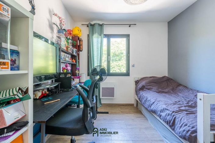 Image No.8-3 Bed House for sale