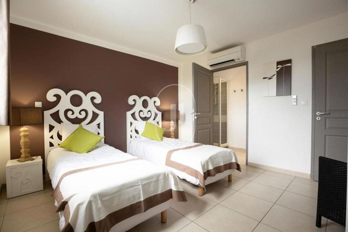 Image No.11-4 Bed House for sale