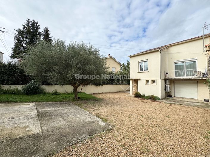 Image No.2-5 Bed House for sale