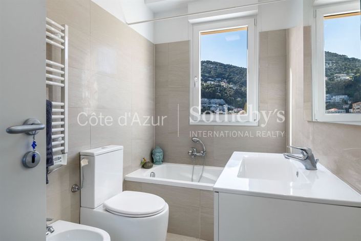 Image No.11-3 Bed Apartment for sale
