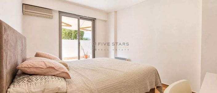 Image No.11-3 Bed Apartment for sale