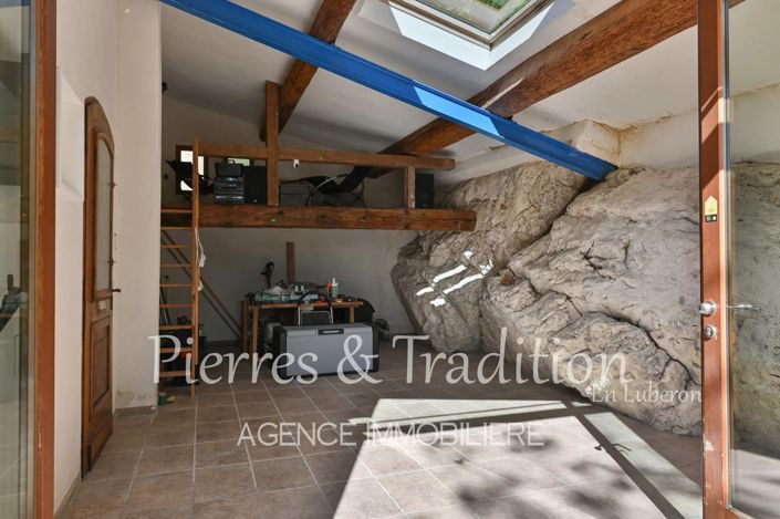 Image No.9-3 Bed House for sale