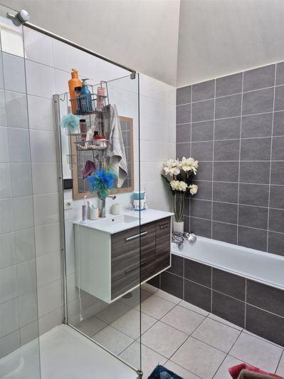 Image No.10-3 Bed House for sale