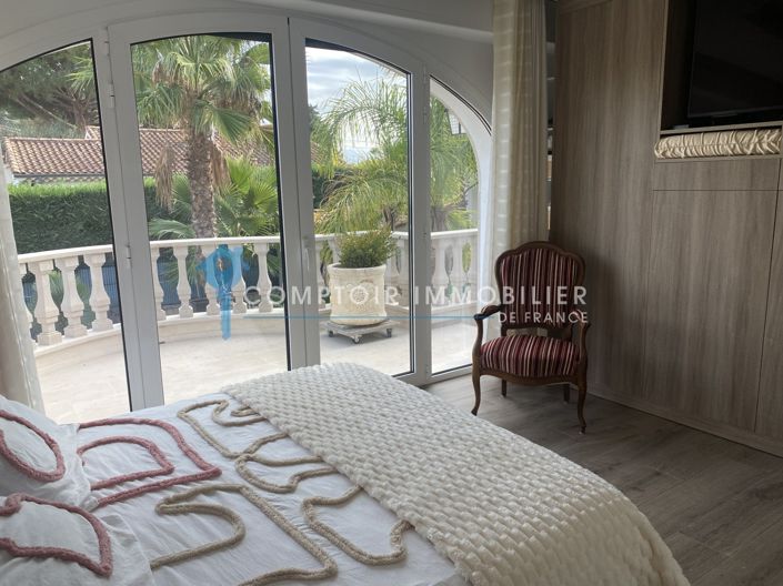 Image No.14-4 Bed House for sale