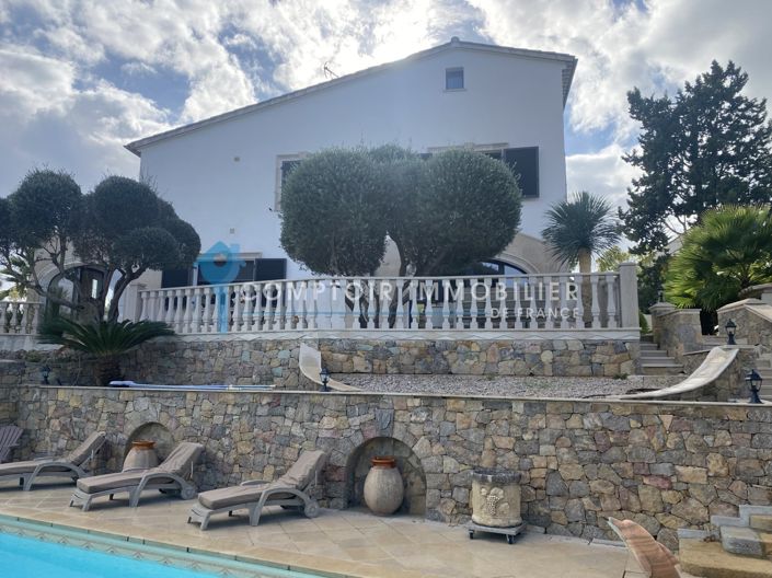 Image No.26-4 Bed House for sale