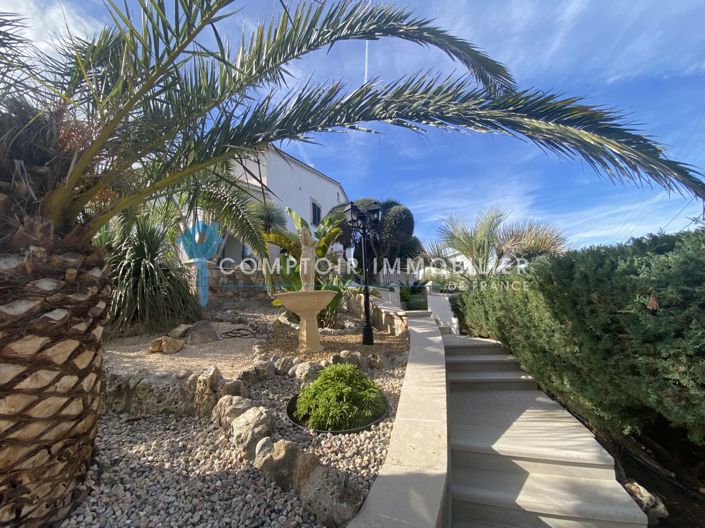 Image No.8-4 Bed House for sale