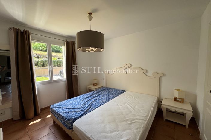Image No.11-3 Bed House for sale