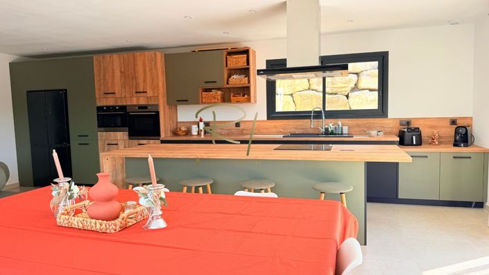 Image No.6-7 Bed House for sale