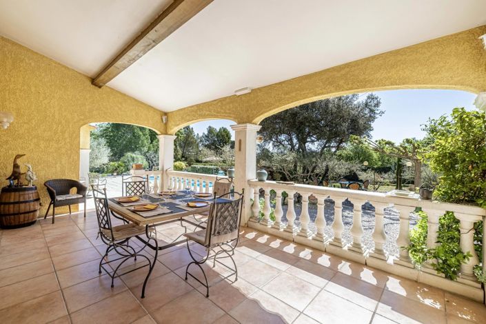 Image No.6-4 Bed House for sale