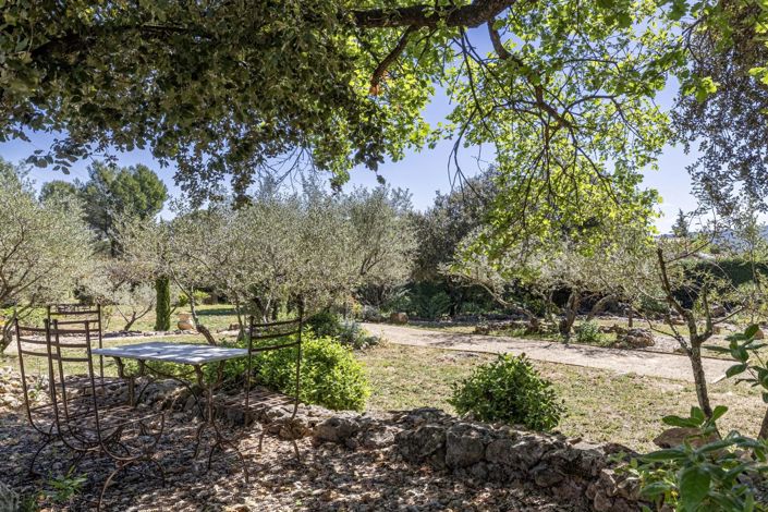 Image No.8-4 Bed House for sale