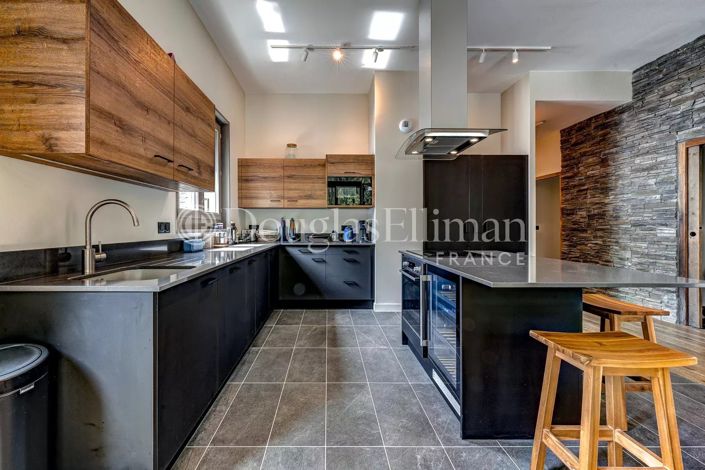 Image No.6-3 Bed Apartment for sale
