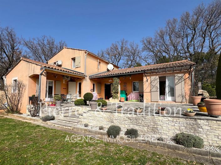 Image No.17-5 Bed House for sale