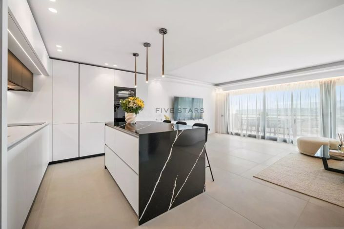 Image No.12-2 Bed Apartment for sale