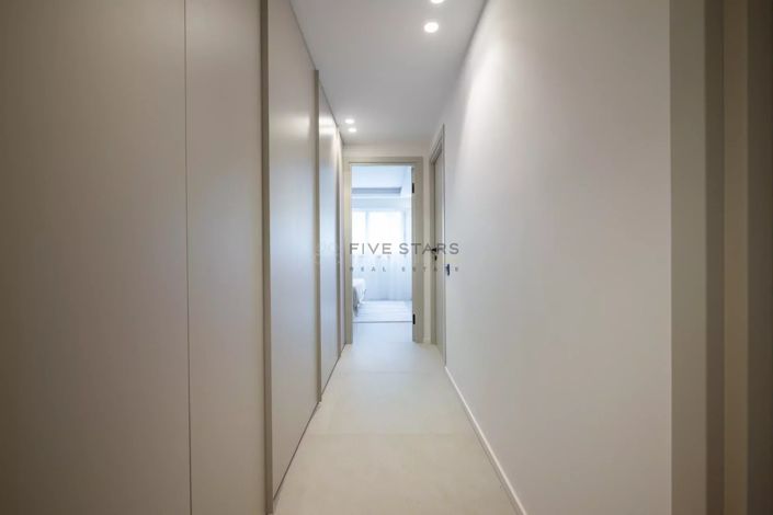 Image No.28-2 Bed Apartment for sale
