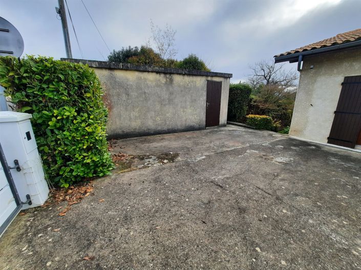 Image No.11-3 Bed House for sale