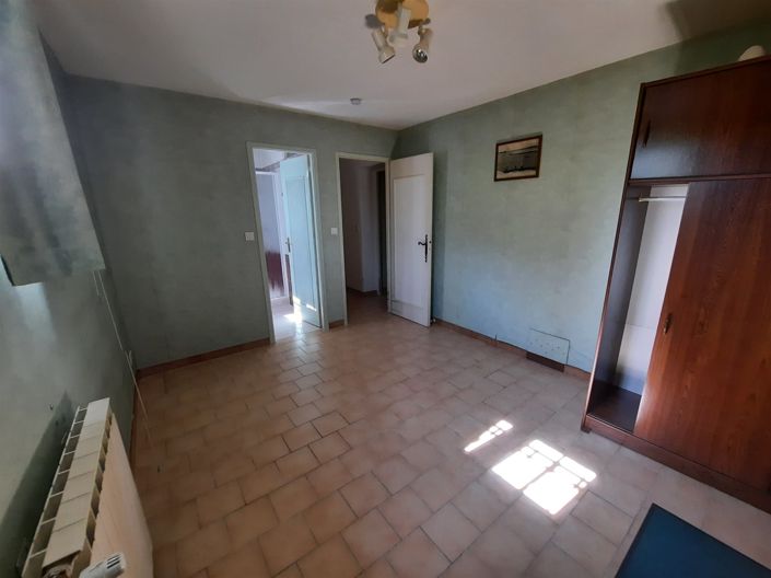Image No.6-3 Bed House for sale