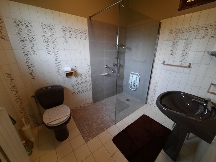 Image No.7-3 Bed House for sale