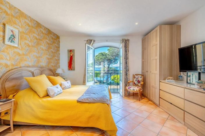 Image No.10-4 Bed House for sale