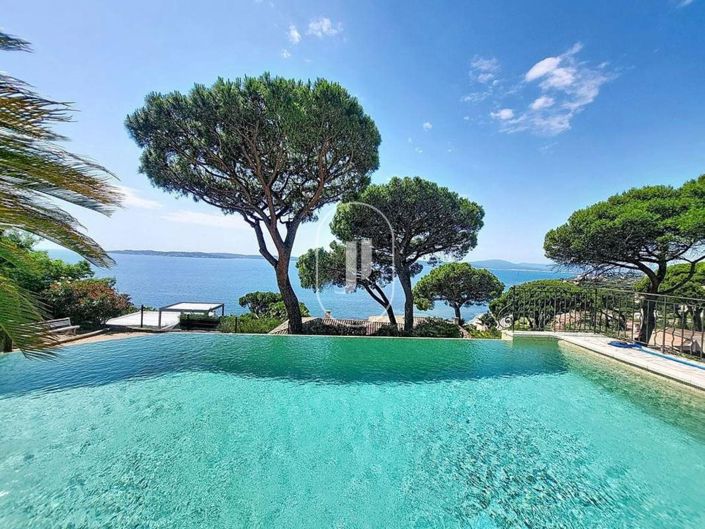 Image No.12-4 Bed House for sale