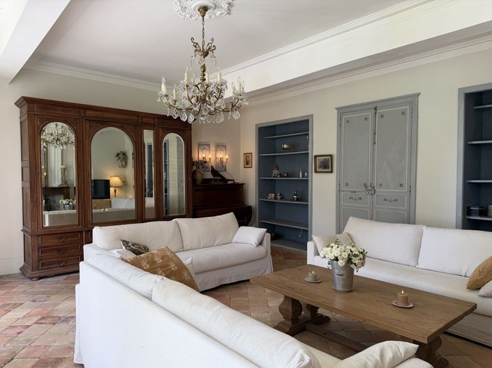 Image No.5-5 Bed House for sale