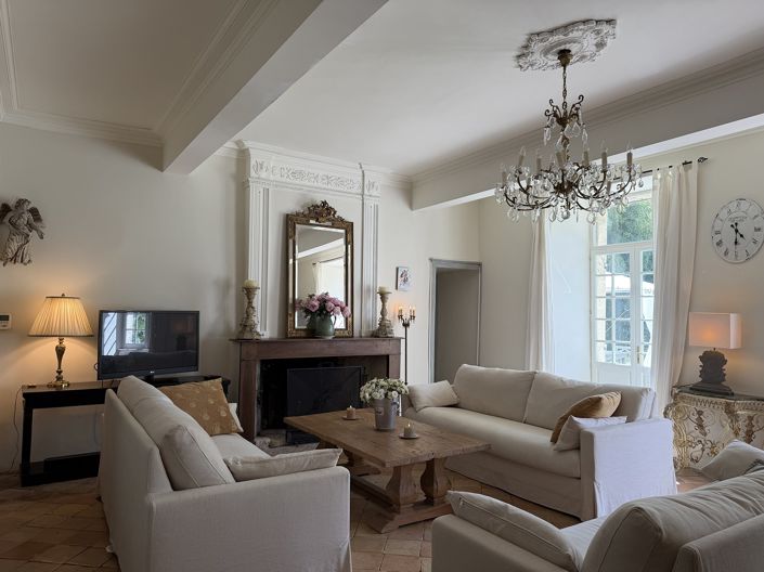 Image No.6-5 Bed House for sale